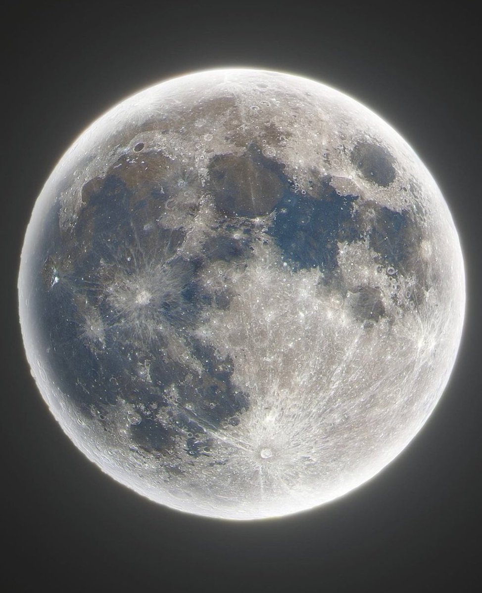 M1ONLOVER's tweet photo. Clearest picture of the full Hunter Moon of October, 2023.
📸 astrolarge654 https://t.co/FGze0Xf72Y