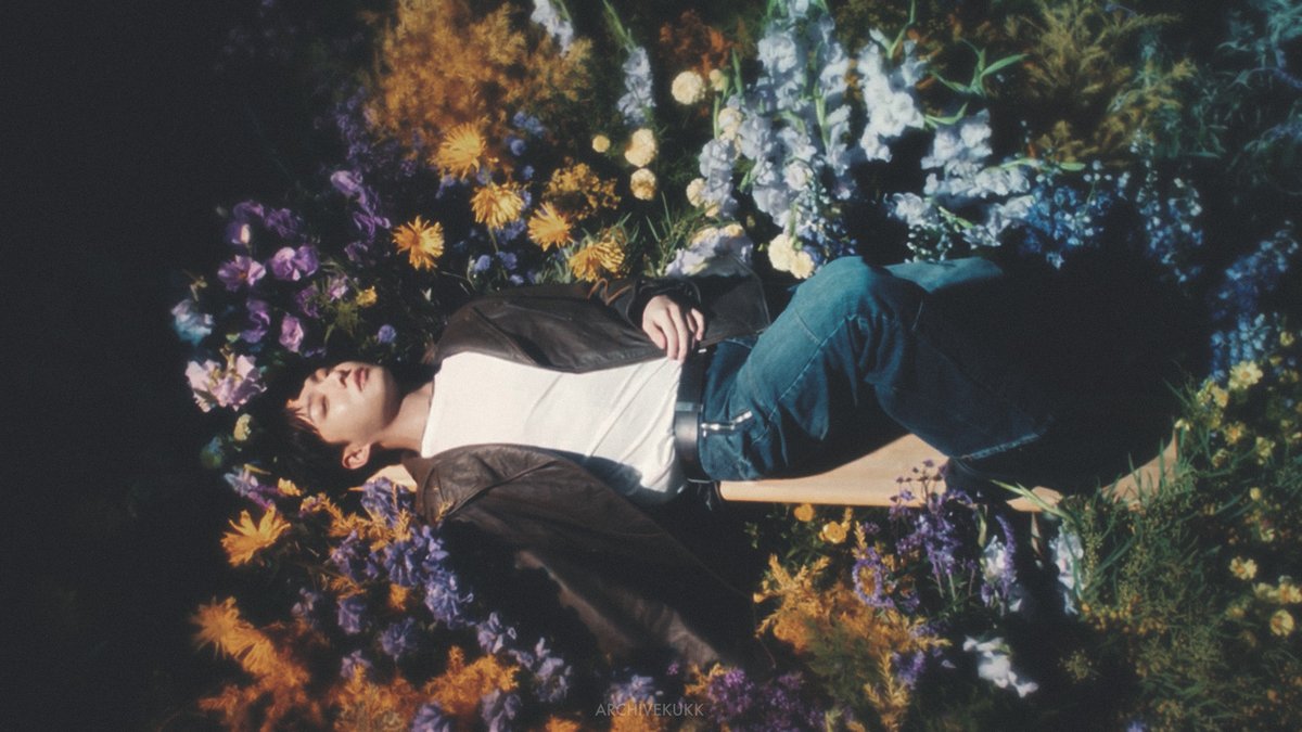 archivekukk's tweet photo. -closer to you ♡