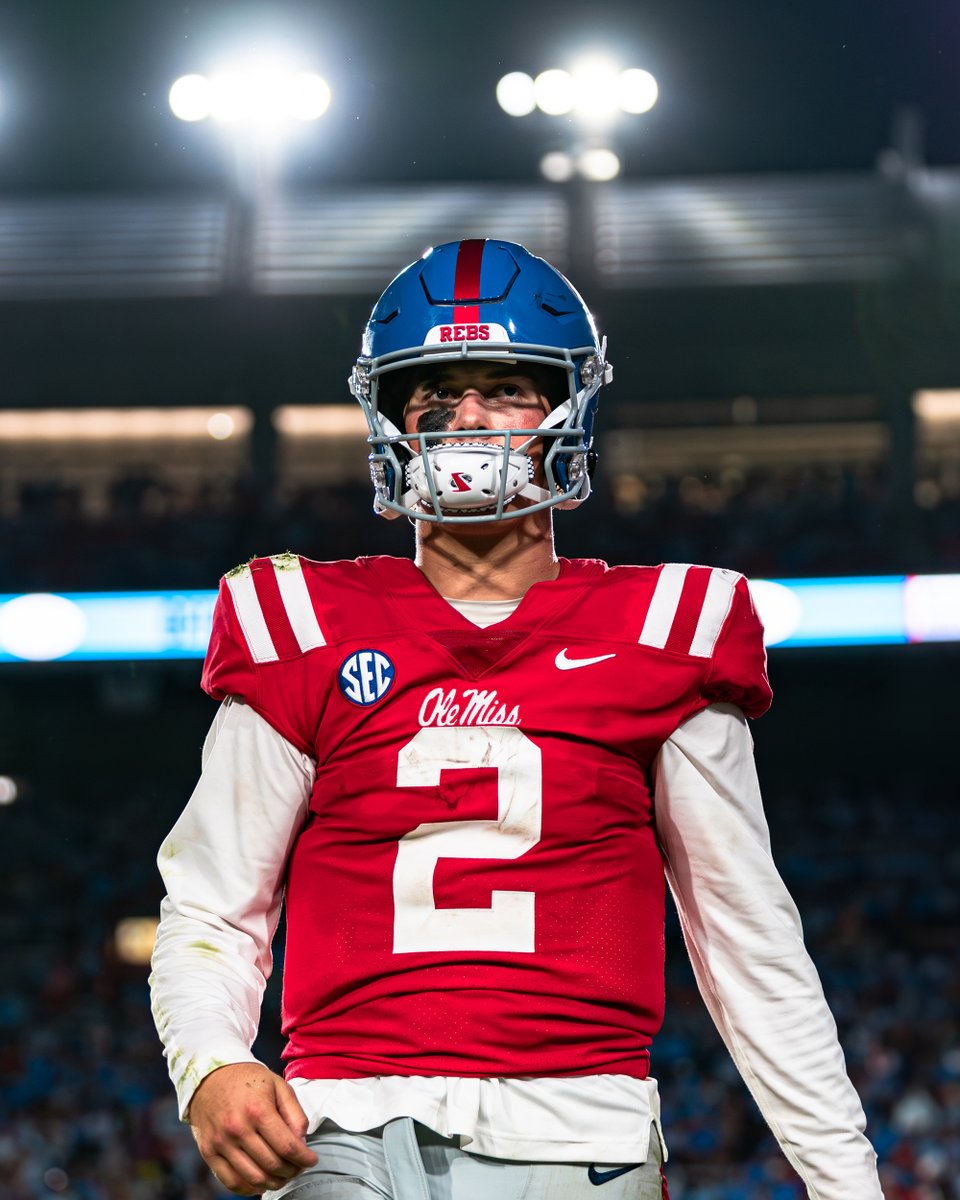 OleMissFB's tweet photo. Jaxson Dart's 2023 Numbers 🎯

2,406 Total Yards
14 Passing TDs
7 Rushing TDs

#ProMindset | #HottyToddy https://t.co/h5LYRePgxB