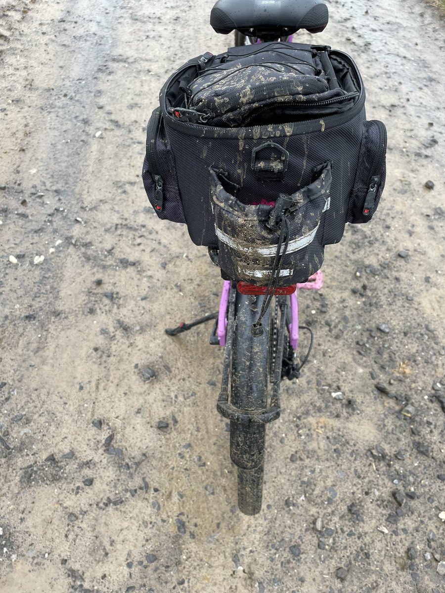 bibalabib's tweet photo. Pendant que d’autres font des ultras au Maroc :-) #bikingmanX https://t.co/ihPKRWf4OH