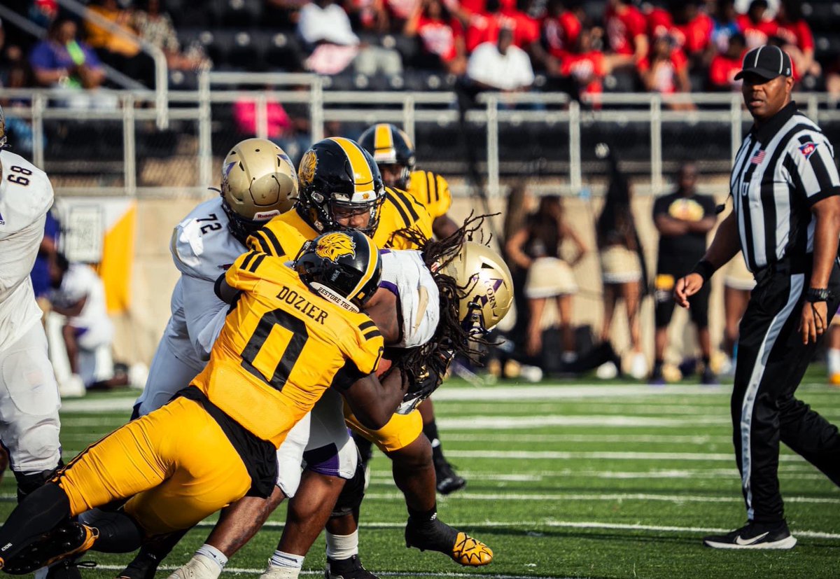 Ryan Nolan💰 tweet media