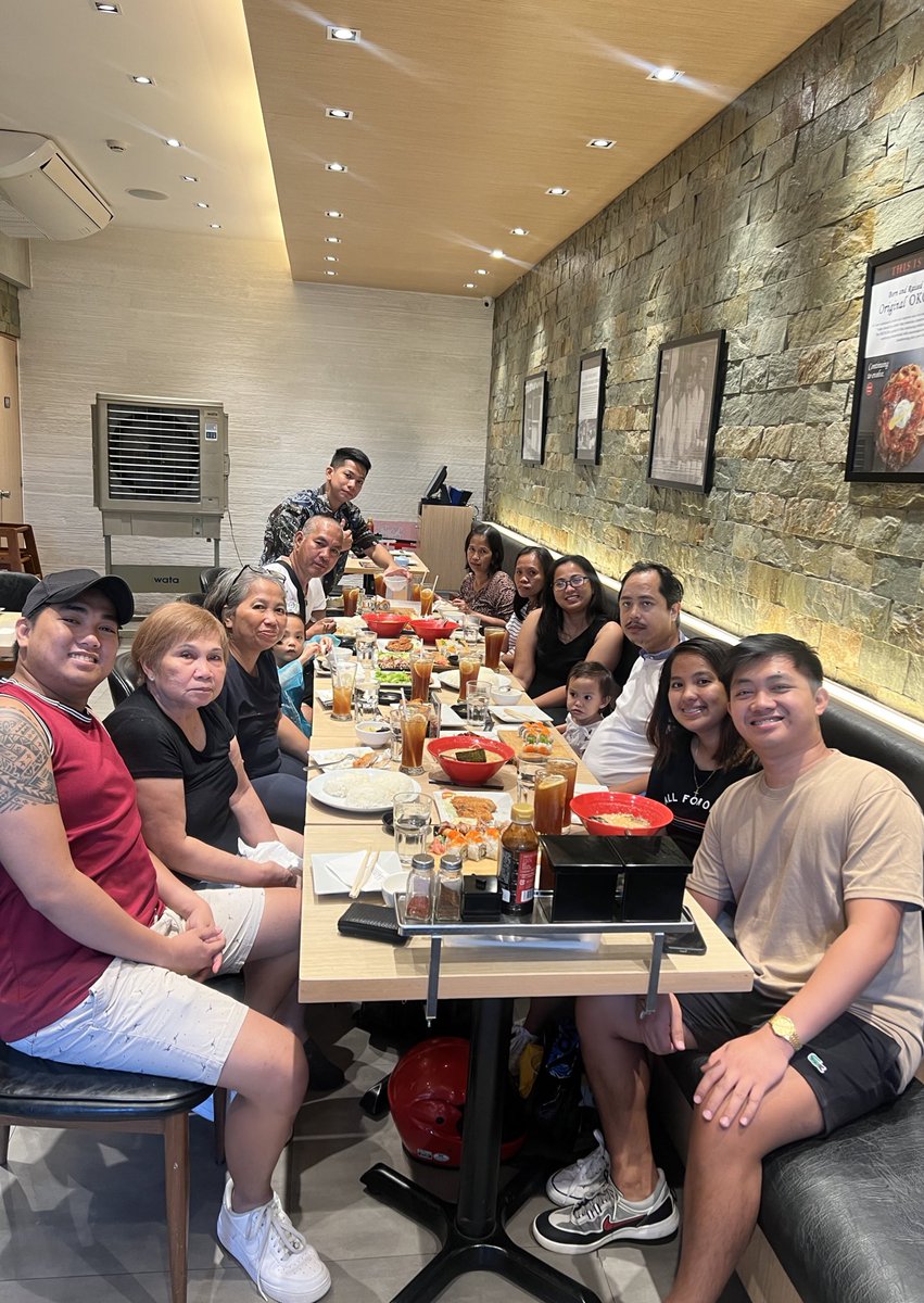 DandingDaga's tweet photo. Happy birthday papa! 🎂🎉🎁🍾 https://t.co/SqEpAlmDL6