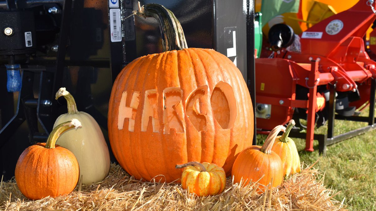 We loved this innovative booth decoration from Harco Ag Equipment at #COFS23! Did you know the world record for the heaviest pumpkin set this year is 2,749 pounds (1,247 kilograms)? Imagine carving that pumpkin for Halloween!