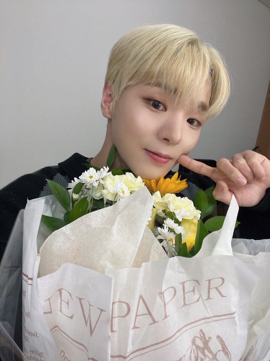 VannerOfficial's tweet photo. [#혜성]

삐삐들과 함께라 더욱더 행복했던 밤라💛
다음주에도 만나요!

#VANNER #배너 #HYESUNG https://t.co/fM9L1FOlCD