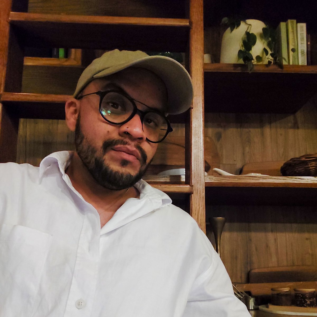 TheRealKemmy's tweet photo. #NewProfilePic https://t.co/ljfcumrQ2D