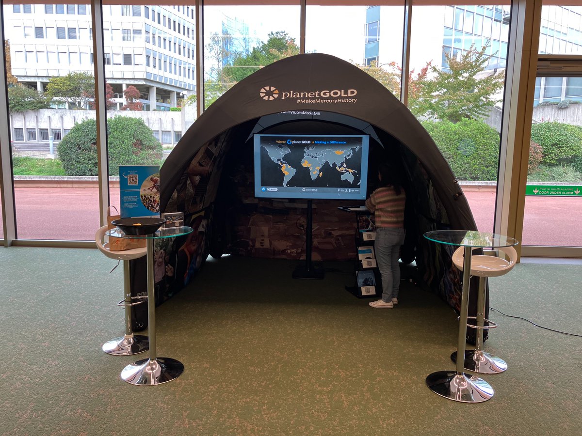 Are you at the #MinamataCOP5?  Be sure to stop by the interactive exhibit hosted by @theGEF-funded planetGOLD programme.

Get a 360° look at a mine site & see how 23 countries are working to #MakeMercuryHistory in artisanal & small scale gold mining.

planetGOLD.org