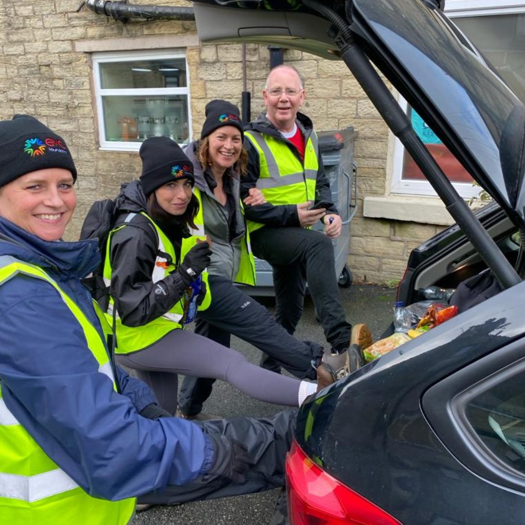 Despite the dismal weather, the team are keeping their spirits up as they reach the final stretch of their 28-mile journey. It's good to see them keeping energised with plenty of stretching and healthy snacks!

Help us encourage them on by donating: hubs.li/Q0274X3f0