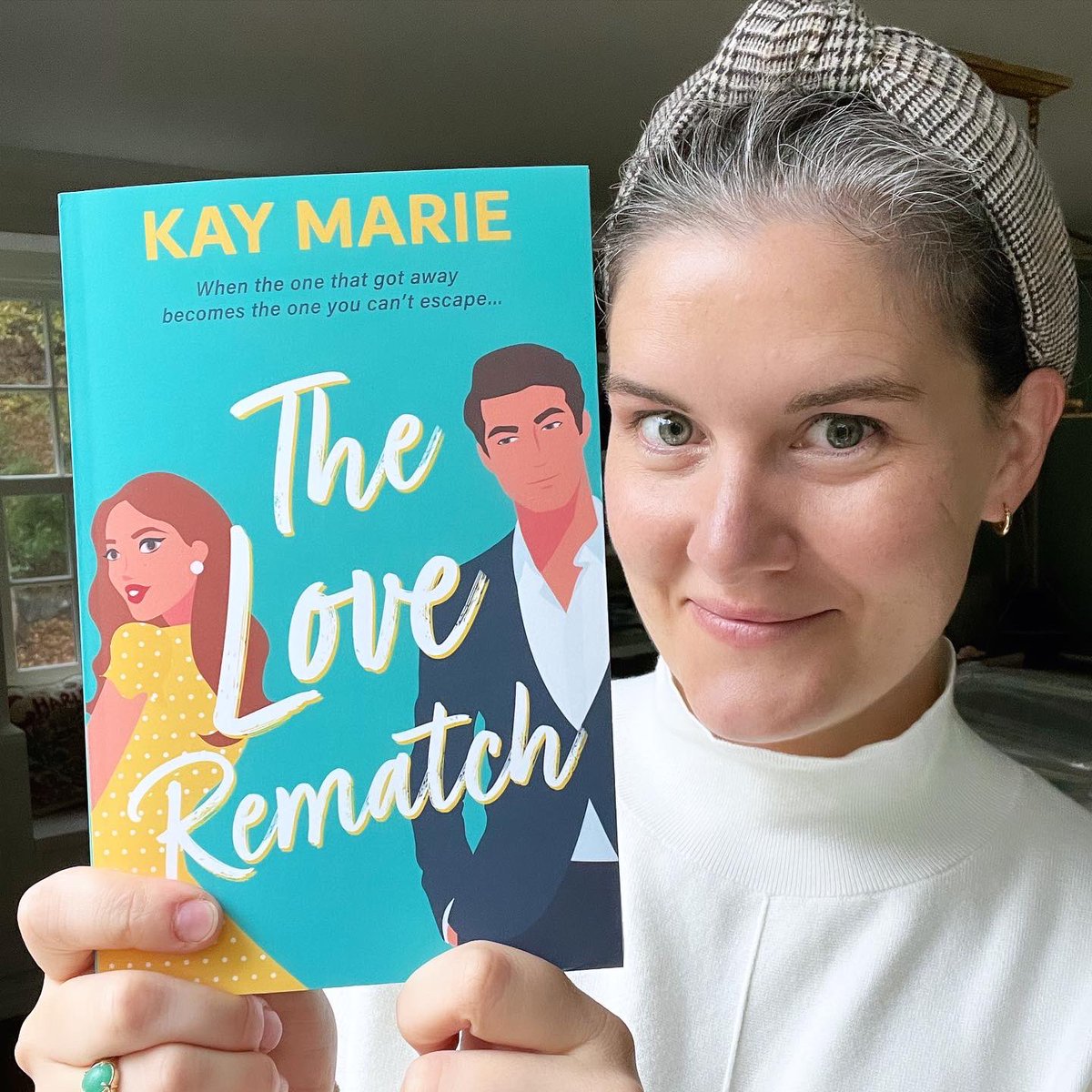 Decided to host a signed paperback #giveaway of The Love Rematch on TikTok! If you want to enter, head over there to check it out 💕

tiktok.com/t/ZT8BxdqKR/ 

#romancenovels #RomanceReaders #booktok #romcom #Romancelandia