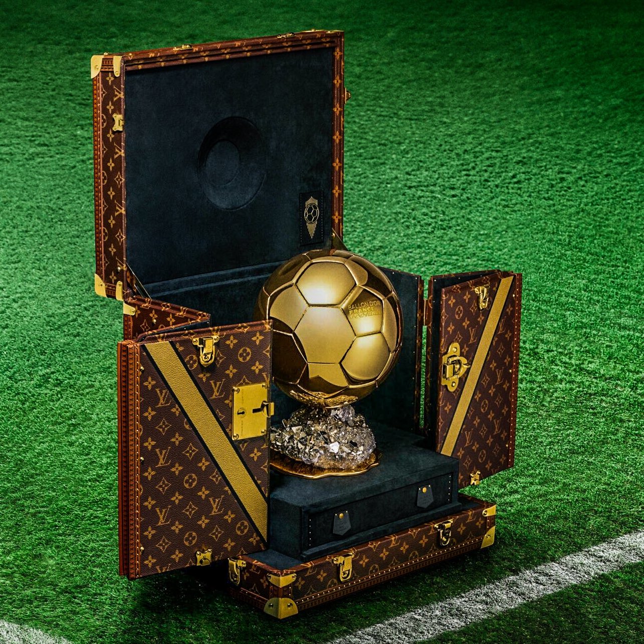 louis vuitton world cup case