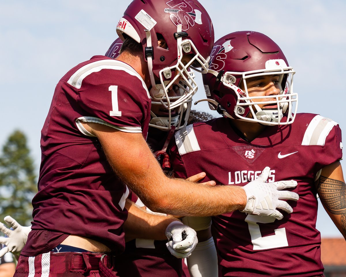 It's been amazing to see Senior Izaiah Jerenz's growth academically &amp; athletically at Puget Sound. From early struggles to leading the nation in catches (3rd in yards) &amp; set to graduate.

The transformative impact of a Puget Sound education is evident.