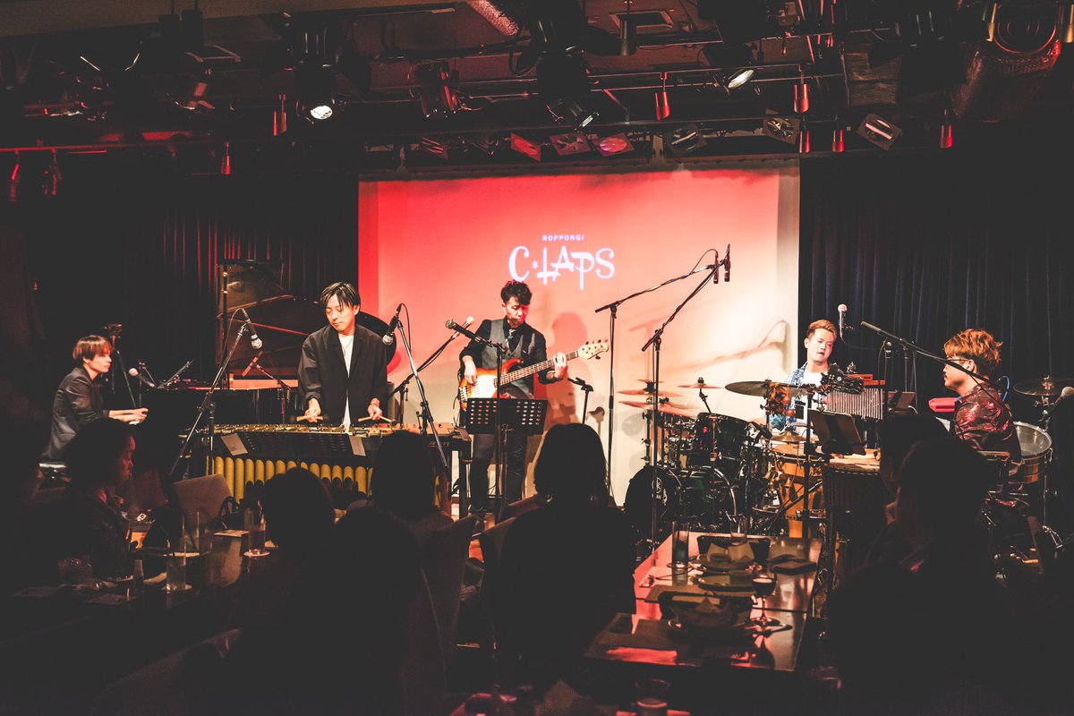 WuXing_jp's tweet photo. #wuxing #instrumental #instrumentalmusic #latin #Jazz #fusion #latinjazz #dance #dancemusic #vibraphone #piano #keyboard #bass #drums #インスト #インストバンド #熱帯JAZZ楽団 #obatalasegundo #かっこいい #音楽 #音楽好きな人と繋がりたい #japanese #boysgroup #バンド #music #drums https://t.co/GPjqRRIJyA