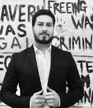 gitanos_org's tweet photo. Un nuevo programa de @CamelamosCS con una interesante entrevista a @SeoCizmich, de origen romaní, para hablar de su biografía, activismo y del #romanó.
📻https://t.co/mcOAQODcE7 https://t.co/YpFR3LOyGR