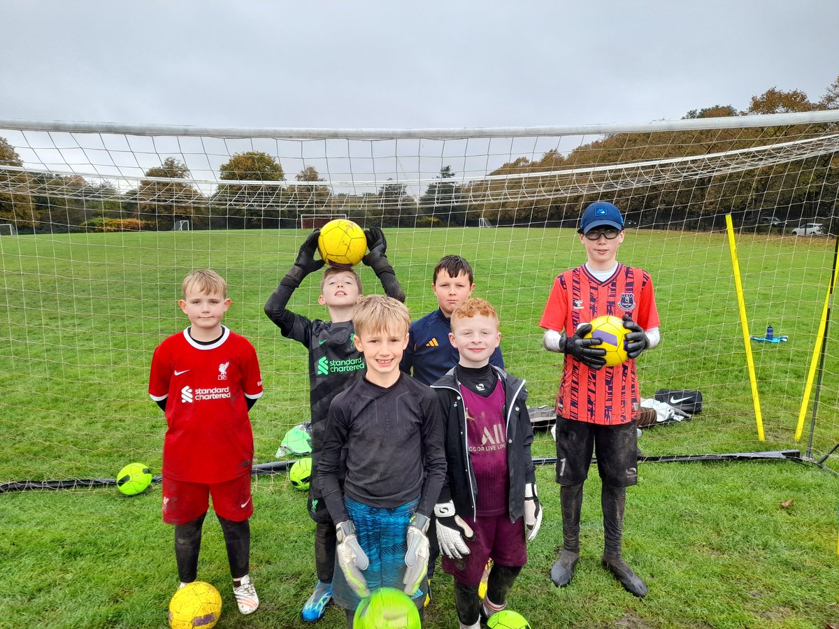 GoalkeepingAFR's tweet photo. Well done to the half term group session today in wet and muddy conditions 👏☔ #GK #Liverpool #Goalkeeping https://t.co/Eyh5tOC4dN
