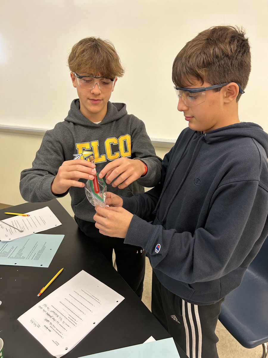 🔬🧪 Witnessing the magic of science unfold in our 8th-grade classrooms! 🤓📚 Students are diving into captivating experiments, exploring the world of various chemical reactions. 🌟👩‍🔬👨‍🔬 #ELCOexcellence