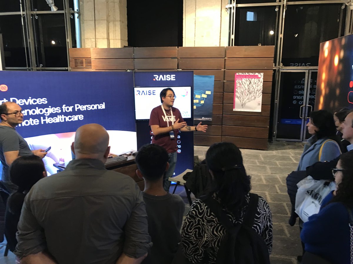 BioIMEM's tweet photo. Amazing experience in Genoa, Italy for the annual @FDellaScienza at the #RaiseVillage. It was really inspiring sharing our work with so many interested people, thank you all!
#CNR #IMEM #RAISE #PNRR https://t.co/clwoPWlOoG