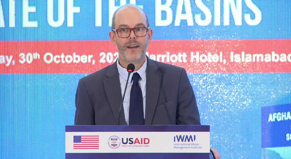 IWMI_'s tweet image. At #PreCOP, USAID's Stephen Berlinguette highlighted "USAID-IWMI joint effort in “Shared Waters: State of the Basins”. The book exemplifies an integrated approach &amp;amp; cross border climate cooperation between Pakistan &amp;amp; Afghanistan."

Download the book 👉🏾 bit.ly/46M83a2