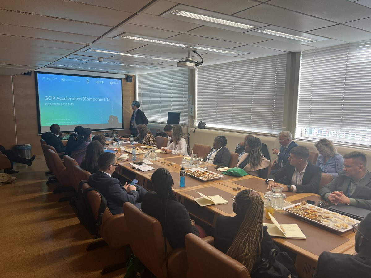 ITPO_Italy's tweet photo. 🎊 Opening session for GCIP #CleantechDays at #UNIDO 🇺🇳 with #GCIP Acceleration operational meetings, and 1st day of entrepreneurs #training at @Siemens City in #Vienna 🇦🇹 for the Winners of our “#FIPEE Call for High Impact #Cleantech” 🟢🔵 

Stay tuned for the #IVECForum23 week! https://t.co/nPXnux676d