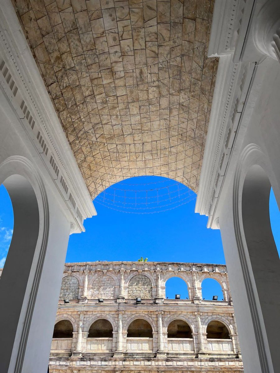 Losing the desire to share is the beginning of the end of all relationships.