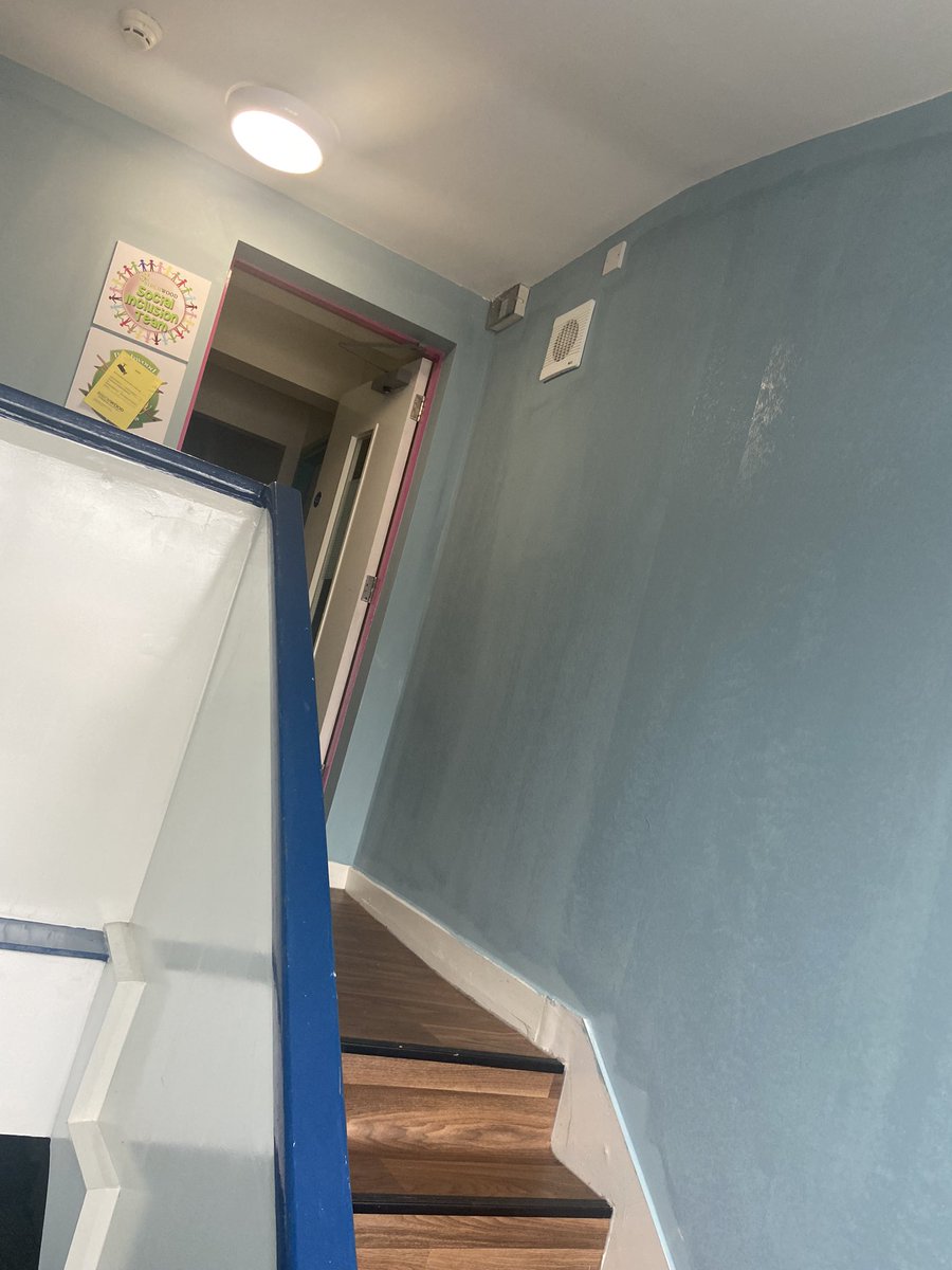 BirchwoodCentre's tweet image. APPRECIATION POST
Today we had not 1 but 2 amazing teams of volunteers
@ConnollyLtd came in &amp;amp; have painted our Ennerdale site 💚
&amp;amp;
@CooperativeBank Skem gutted, cleaned &amp;amp; organised our garages &amp;amp; storage areas 💚

We are so great-full for all your help

@Birchwood_JFC @Westlancsbc