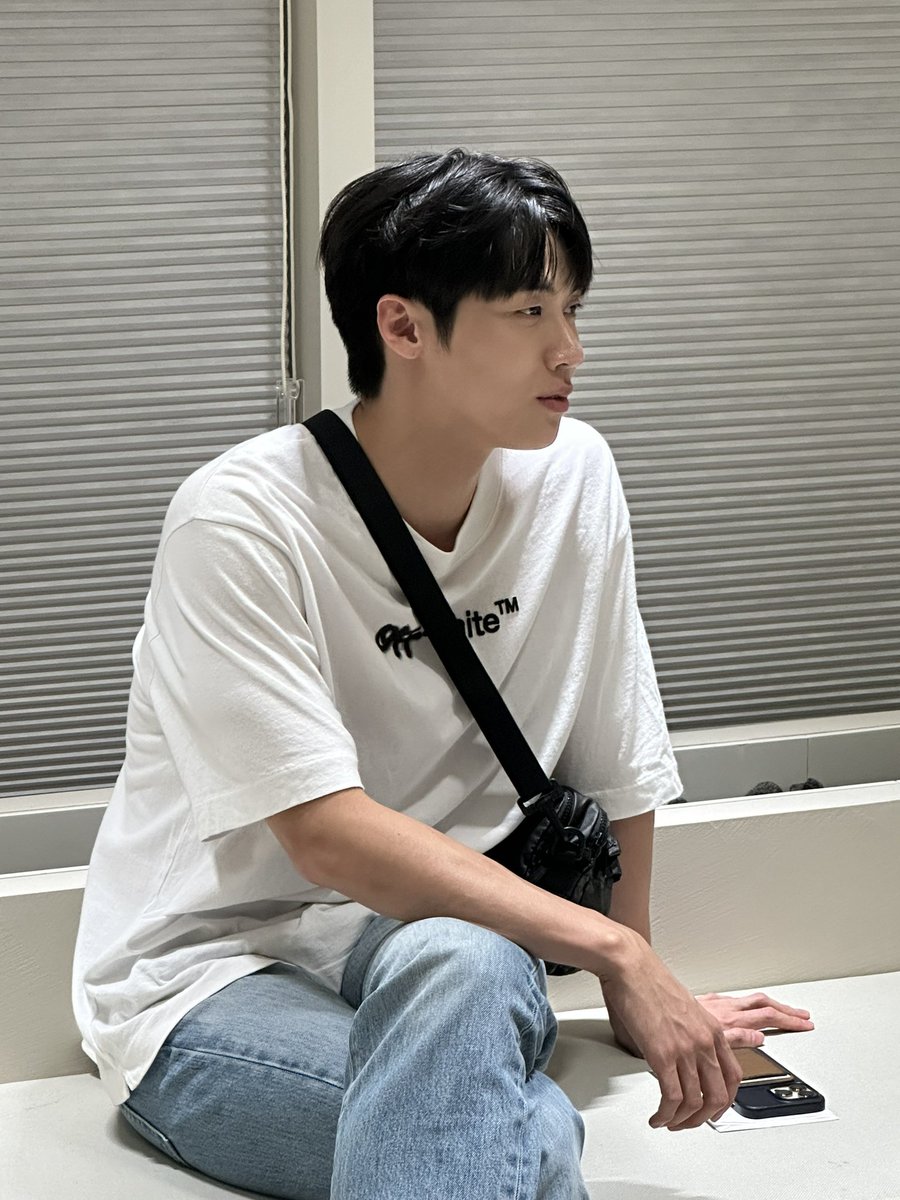 0_rbsl's tweet photo. HBD bro #승협 🔥 https://t.co/Qqb17i3ZR5