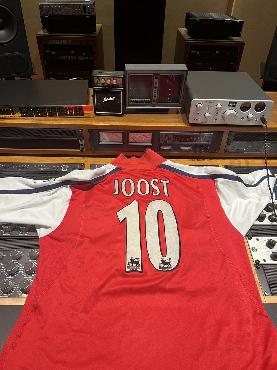 Felix Davis tweet media