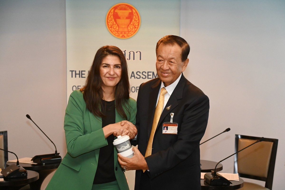 CelineACaro's tweet photo. MP @SerapGueler 🇩🇪 is in Bangkok today, upon invitation of @KASonline, to discuss security issues, 🇹🇭 foreign policy, eco. developments &amp; #FTA perspectives w/ the EU as well as 🇹🇭 politics &amp; civic participation. Thanks @WanMuhamadNoor, @aim_theerarat, @GermanAmbTHA, @EUinThailand https://t.co/XtgPVMVNPw