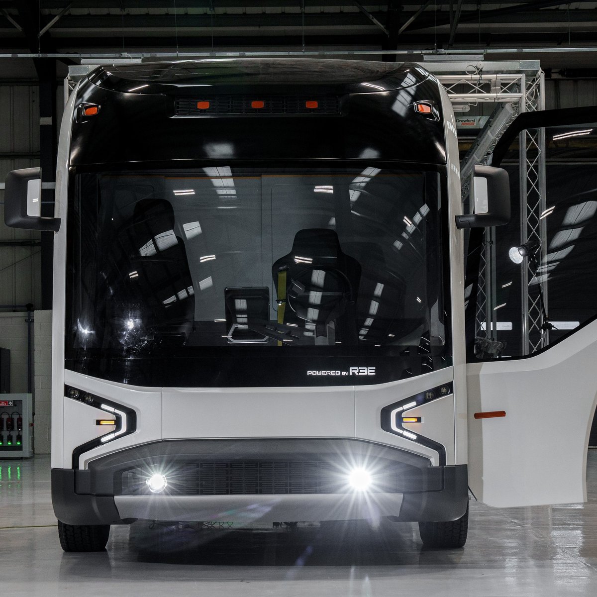 ReeAutoOfficial's tweet photo. We are now listed as a Vehicle Manufacturer on @NHTSAgov Manufacturer Portal!
Another step towards our planned initial customer deliveries later this year as we ramp up to meet the strong demand for #PoweredByREE trucks. https://t.co/ZS9QbUNHL0