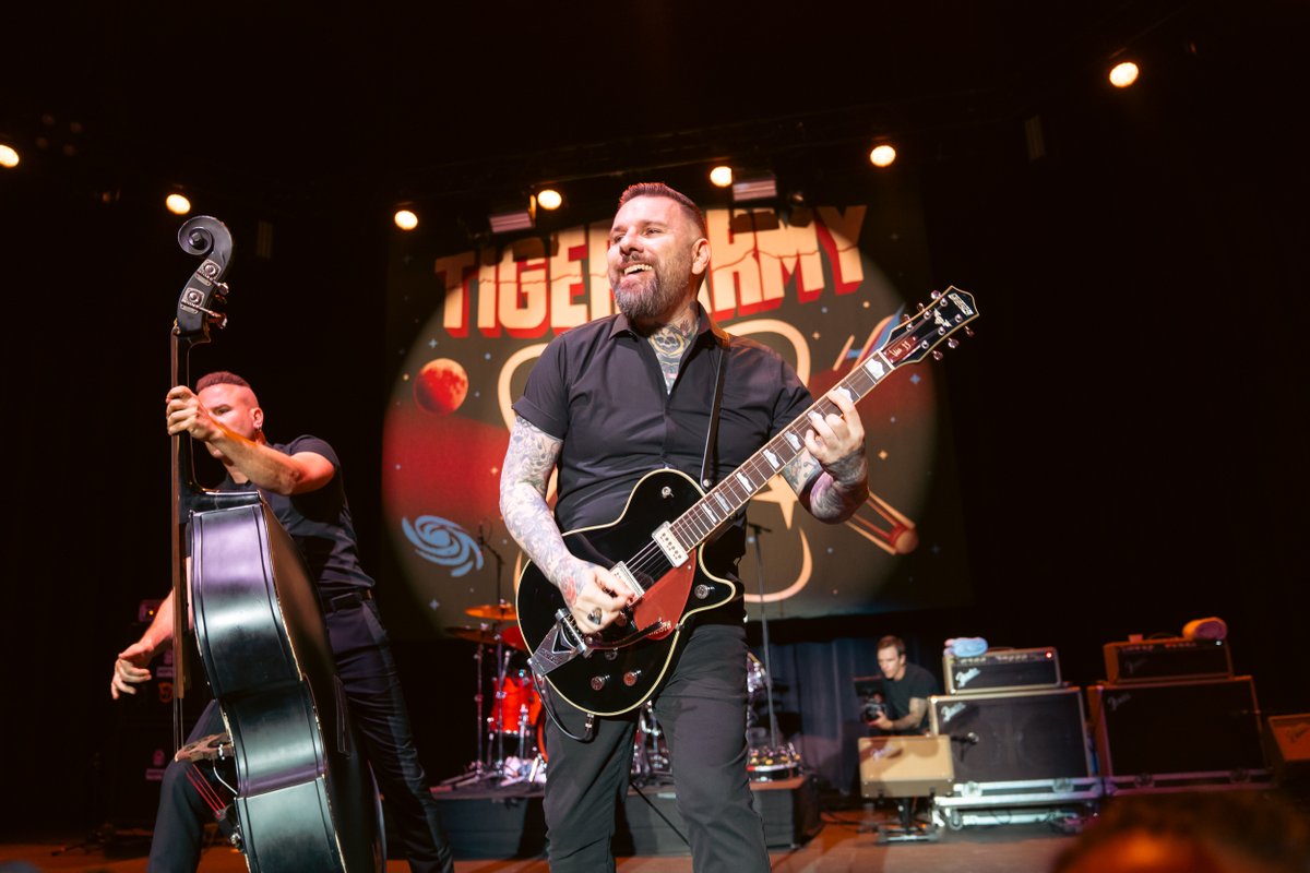 thepalladium's tweet photo. SOLD OUT Friday night with @tigerarmy #Octoberflame XII 🎃🔥 An incredible performance and an even better crowd!

📸: Steve Rose Photography https://t.co/bOdwviDEUg