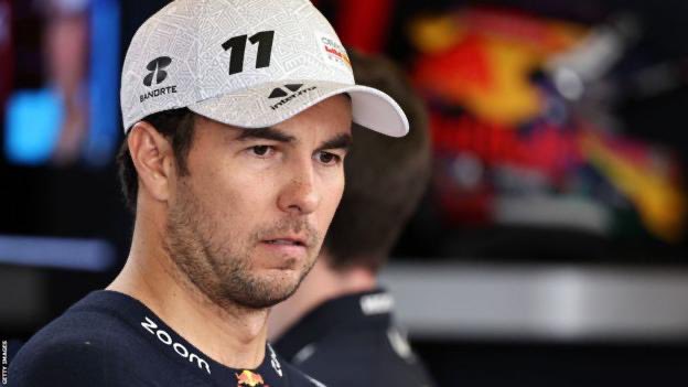 F1FNMig's tweet photo. With Sergio Perez’s atrocious weekend at the Mexican Grand Prix, this is how the championship looks

VER: 491 Points 
PER: 240 [-251] Points

This means that Perez is closer to Latifi in the standings than he is to Max and Latifi hasn’t even competed this year 😭 https://t.co/OaCsdnFwJG