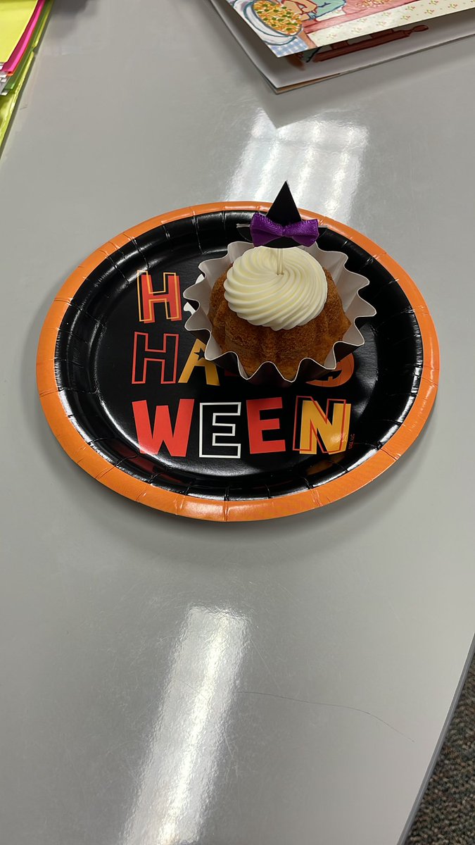 I am thankful for our wonderful PTA always taking care if us! #GrowingGreatness <a href="/HumbleISD_HHE/">Hidden Hollow Elementary</a> <a href="/hheptakingwood/">Hidden Hollow PTA</a>