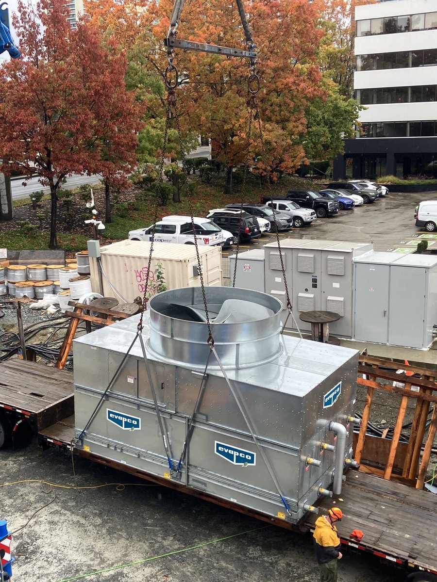 Shoutout to Pitt Meadows Plumbing for sharing these recent installation photos of EVAPCO fluid coolers. Thanks to everyone for their work on this project from start to finish! 

#EVAPCO #EVAPCOforLife #PittMeadowsPlumbing #Installation #Teamwork