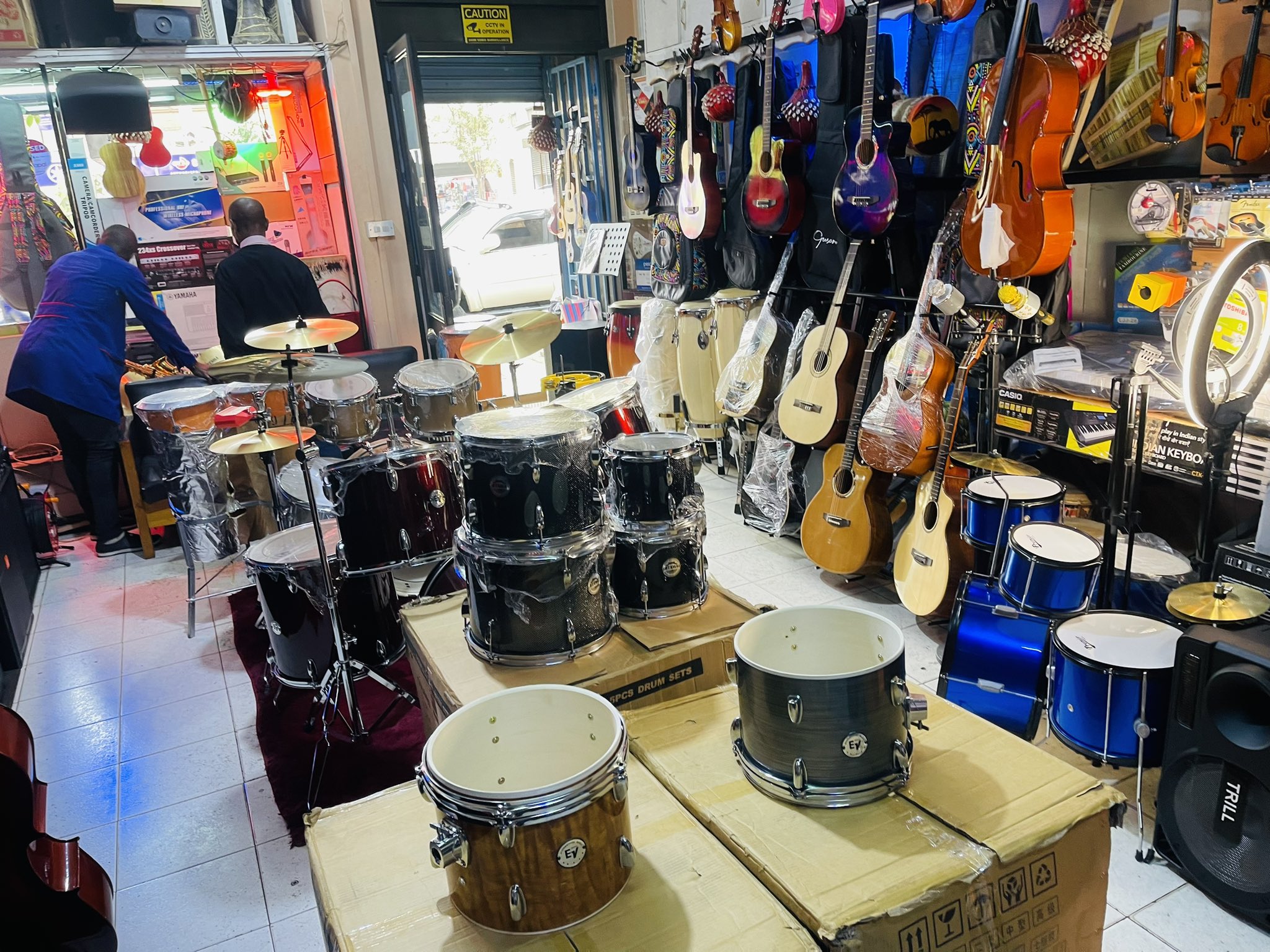 The Kassangas Music Shop kassangasshop X