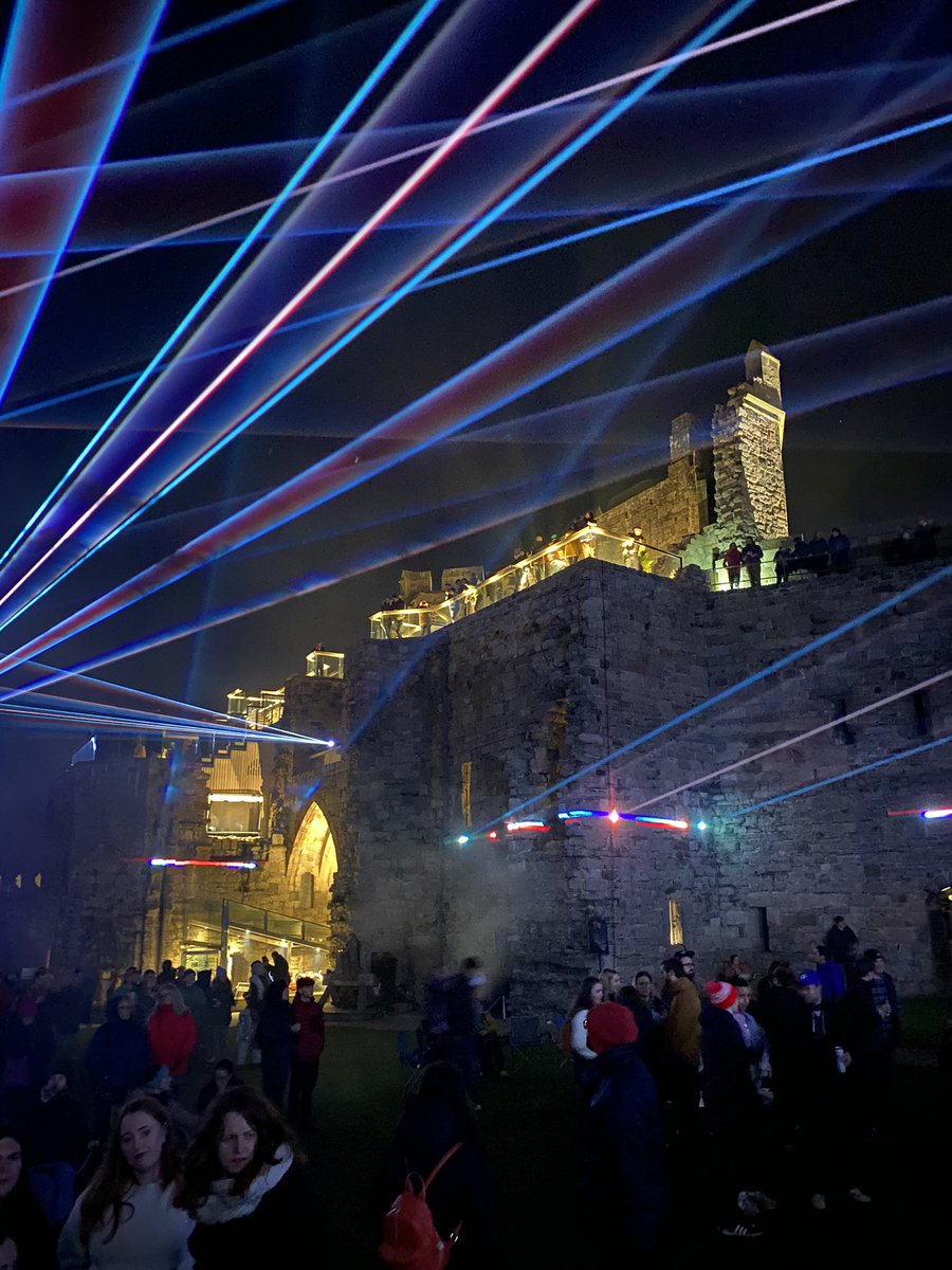 Loved #Annwn in Caernarfon Castle - this is what you can do when you mix up light, contemporary music from <a href="/gruffingtonpost/">Gruff Rhys</a> and heritage. Go CADW <a href="/NotJustCastles/">CadwPublicProgrammes</a> <a href="/cadwcymru/">Cadw</a>