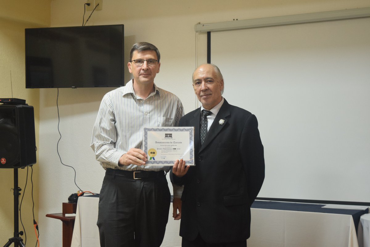 EditorialOx's tweet photo. La Web del Ayuntamiento de Torreón, Coahuila (México) recibió el Diploma-Certificado del Premio OX 2023. https://t.co/fyKLf5vBSm