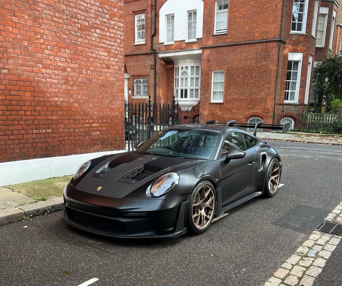 carpxrnpicx's tweet photo. 992 GT3RS https://t.co/so3rImijac