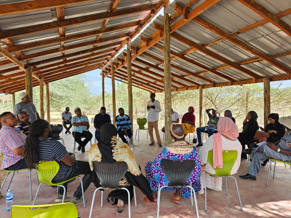 Communities living along the <a href="/lapsset/">LAPSSET</a> are advocating for peace as they urge the government to hear our the voices of the affected communities in Lamu, Marsabit, Garissa, Isiolo, Samburu and Turkana Counties affected by the LAPSSET project.
<a href="/HBSNairobi/">Heinrich Böll Stiftung</a> <a href="/ajws/">American Jewish World Service (AJWS)</a> <a href="/naturaljustice/">Natural Justice</a> #LCF