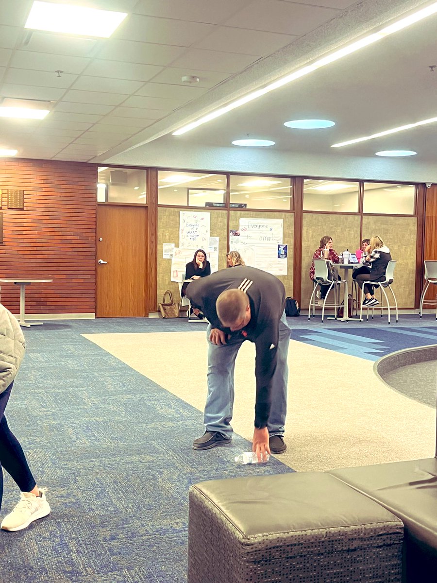 OstenJournals's tweet photo. District School professional development day…that’s every day in my world. #CleanOn https://t.co/DmmMl5tfRl