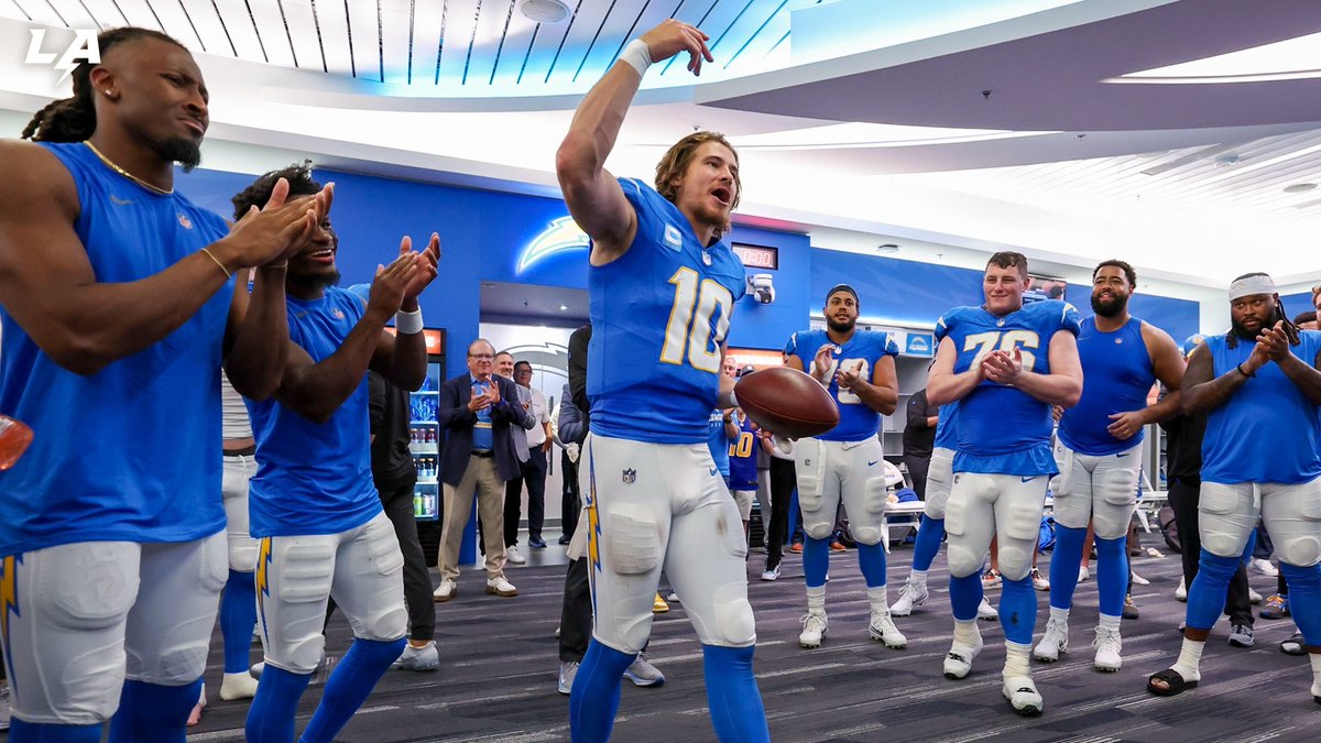 chargers's tweet photo. these guys 🥹 https://t.co/a6I8vkYiAL