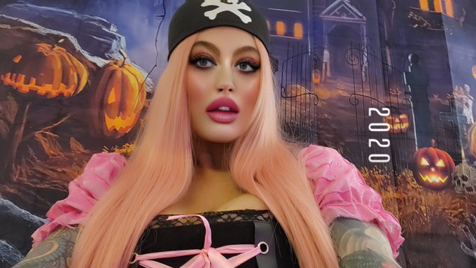 1st Costume today 💓  #Halloween2023 #halloweencostume https://t.co/2Qq7uenDMz<a href="/tag/halloween2023"class="tags">#Halloween2023</a><a href="/tag/halloweencostume"class="tags">#halloweencostume</a>