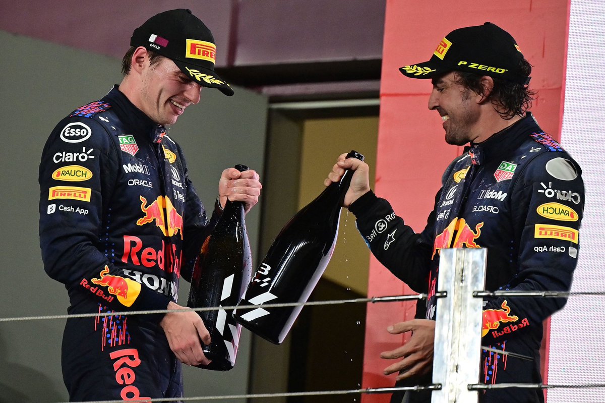ZMeliodas144's tweet photo. QUIERO VERLO. Dios mío, El Nano me tiene más enamorado… 😍

Sería Fernando Alonso padreando a Verstappen 🥹 https://t.co/TbDIA41kPB