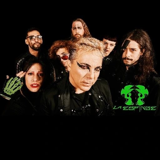 EMYPRINCESS1985's tweet photo. 1ra vez que @LaEsfingeRock @laesfingear hizo si presentación el el @Vorterix  increíble show https://t.co/tc0LuUAr58