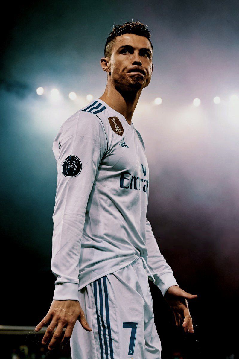 𝐓𝐡𝐞𝐫𝐞 𝐢𝐬 𝐨𝐧𝐥𝐲 𝐨𝐧𝐞 𝐆𝐎𝐀𝐓... 🐐