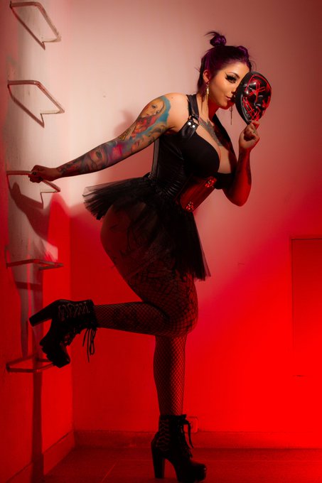 Ya estan listos para halloween ? 🎃 https://t.co/e1diySpmX4