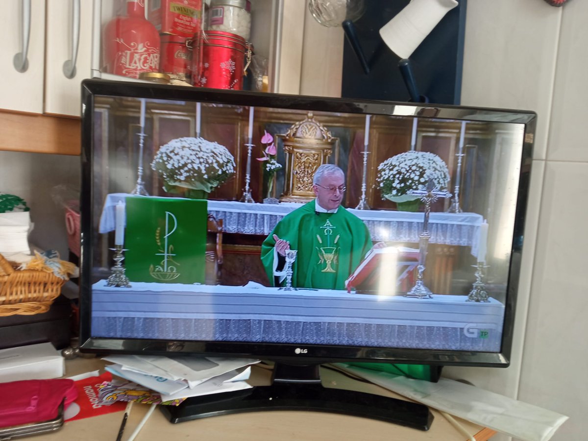 Celebración de la Misa en la TVG.