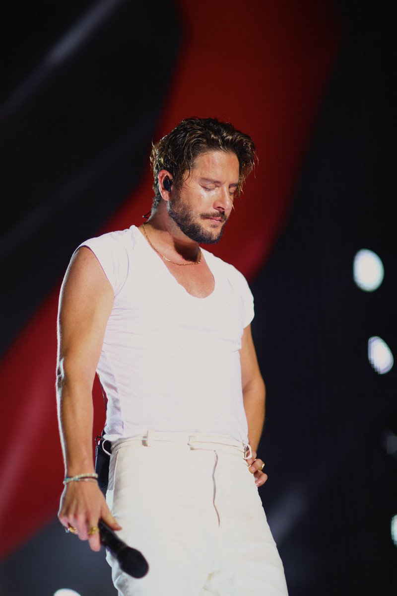 Manuel Carrasco (@manuelcarrasco_) on Twitter photo 