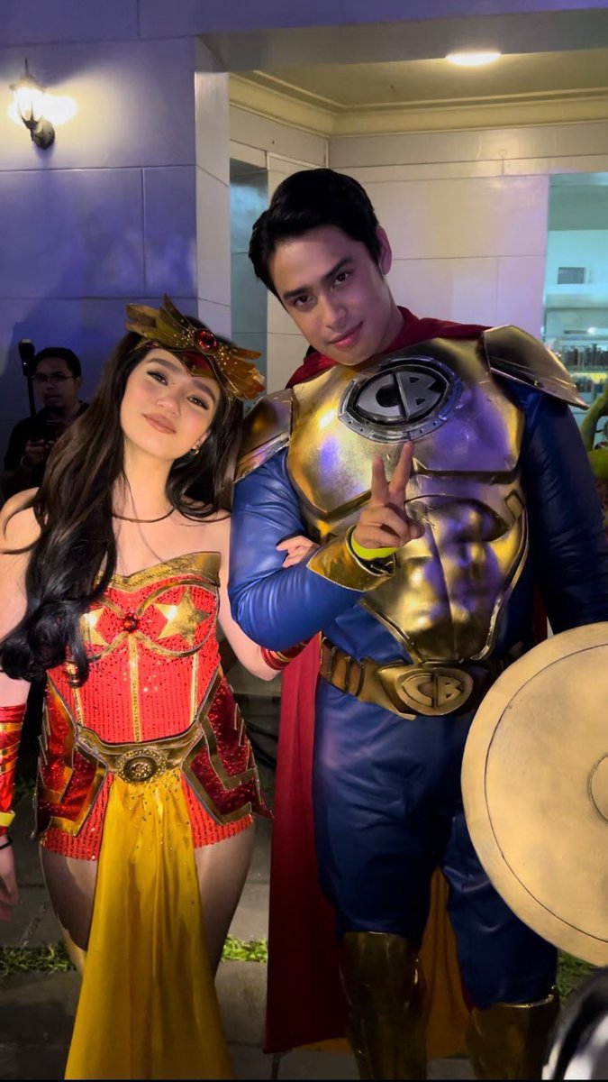 huhu mama!!!! my #DonBelle!!! #ShakeRattleAndBall ✨