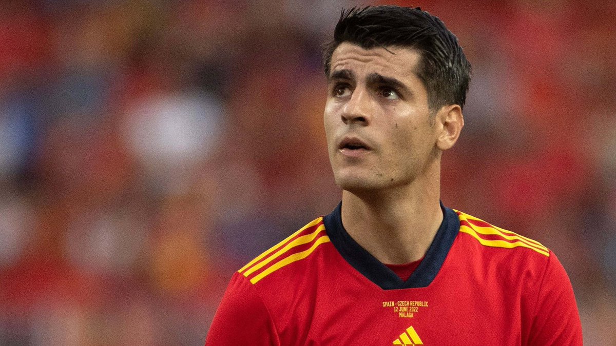 MercatoPlein's tweet photo. 🔴 Les votes LUNAIRES du journaliste Togolais pour le Ballon d'Or ont fuité :

🥇- Alvaro Morata
🥈- Corentin Jean
🥉- Youri Djorkaeff
4️⃣ - Karim Bennani
5️⃣ - Sinedd (Galactik Football)

#BallonDor https://t.co/4X6dcJjHNs