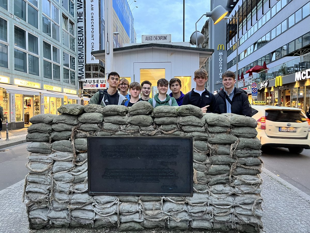 Dunottar History tweet media