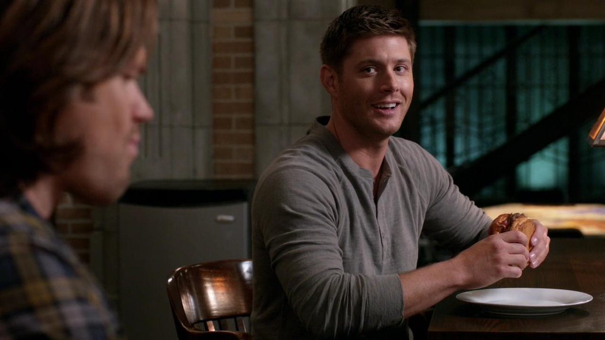 ifscasjack's tweet photo. Sam: você fez isso?
Dean: agora temos uma cozinha de verdade
Sam: eu sei, só não achava que você sabia o que era uma cozinha
Dean: estou aninhando, ok? come
Sam: uau
Dean: de nada

- Supernatural 08x14 https://t.co/tjiZCEGzwX