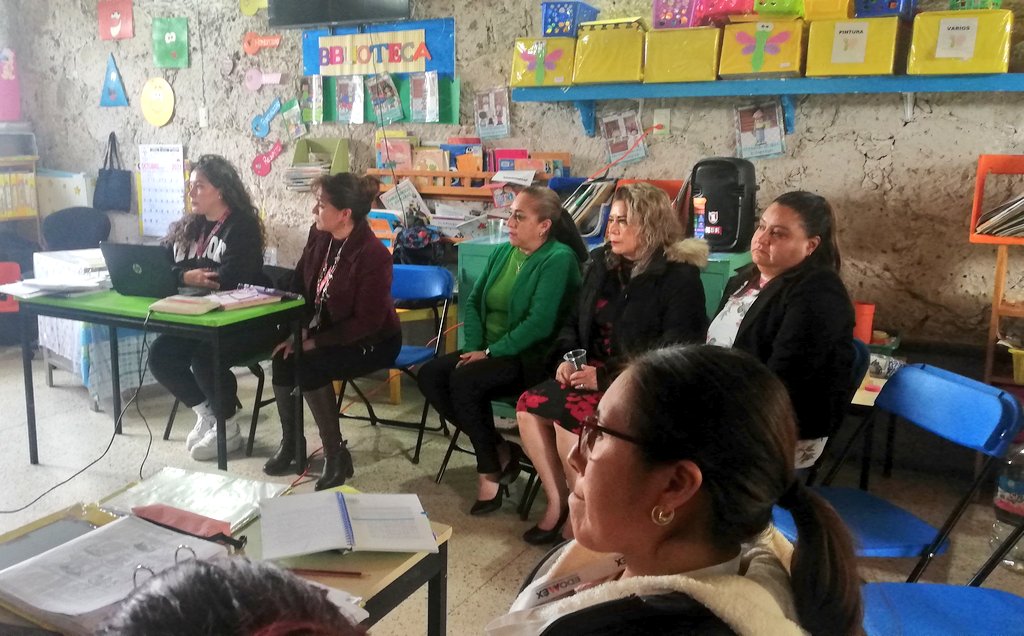 JilotepecSreb's tweet photo. Agradecemos la visita de la Mtra. Cristina Miranda Cedillo Directora General de Educación Preescolar a diferentes colectivos de la Z. E. J005, ubicada en el Municipio de Aculco, dentro de los trabajos de la Segunda sesión de #CTE. https://t.co/lDLptUjHrp